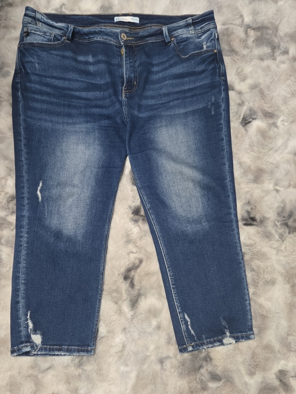 KANCAN STRETCHY JEANS. SIZE 16